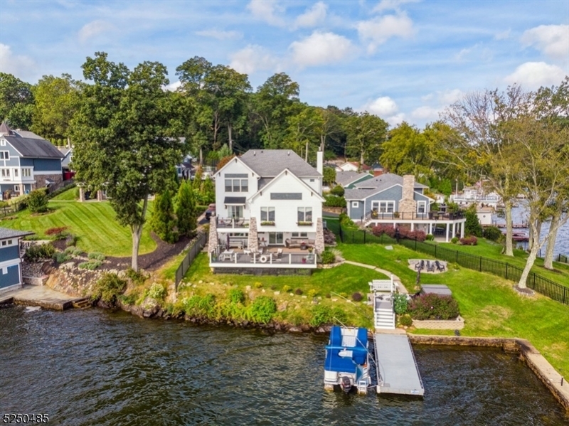 Pickerel Point - Residential