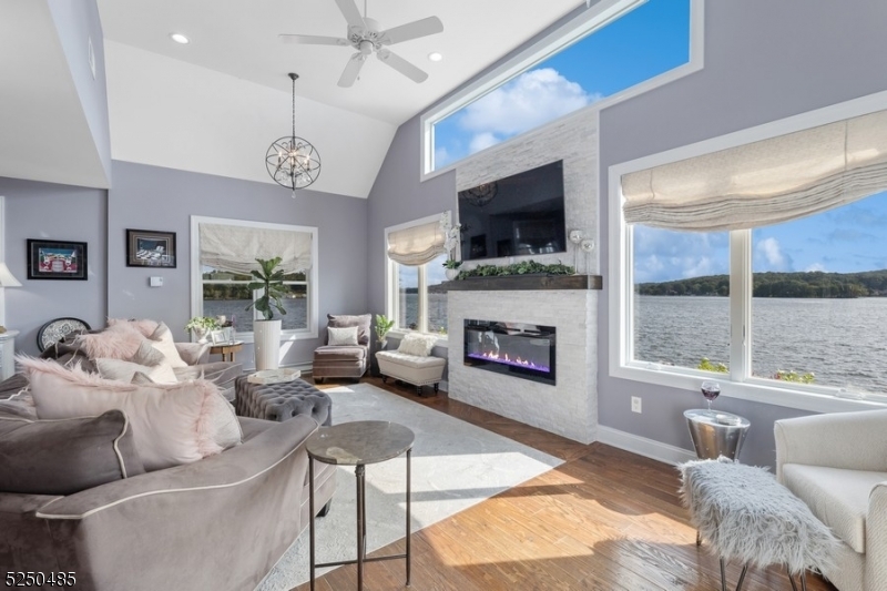 Pickerel Point - Residential