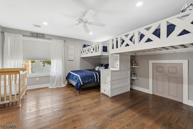 Pickerel Point - Residential