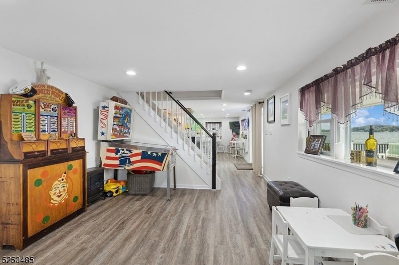 Pickerel Point - Residential