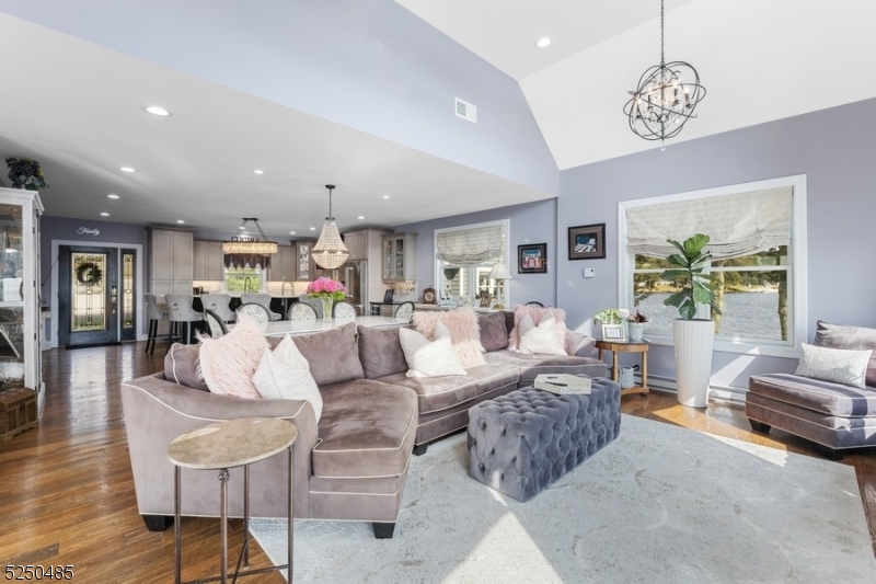 Pickerel Point - Residential