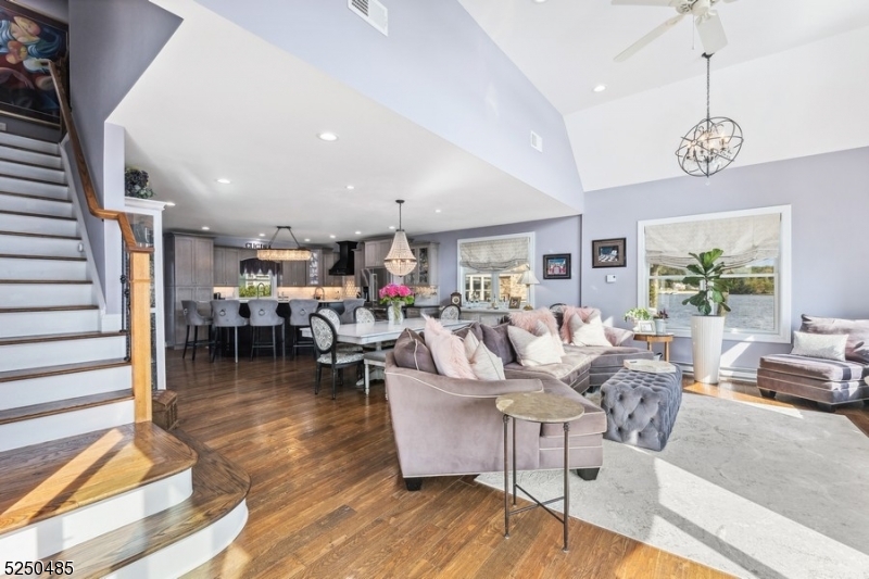 Pickerel Point - Residential