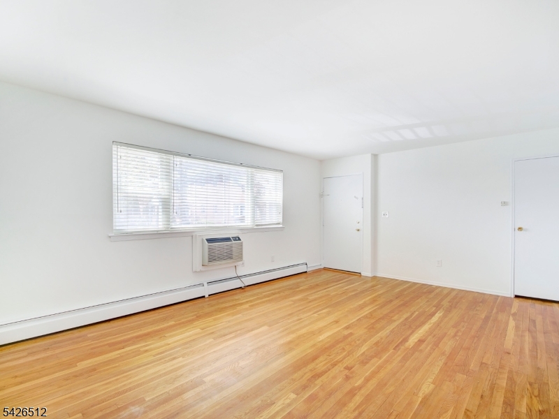 Mountain Club - Residential Lease