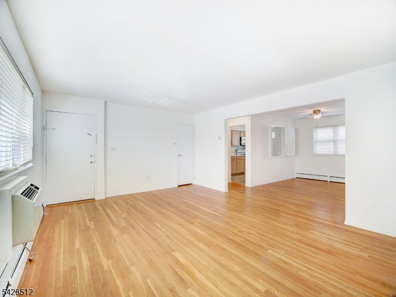 Mountain Club - Residential Lease