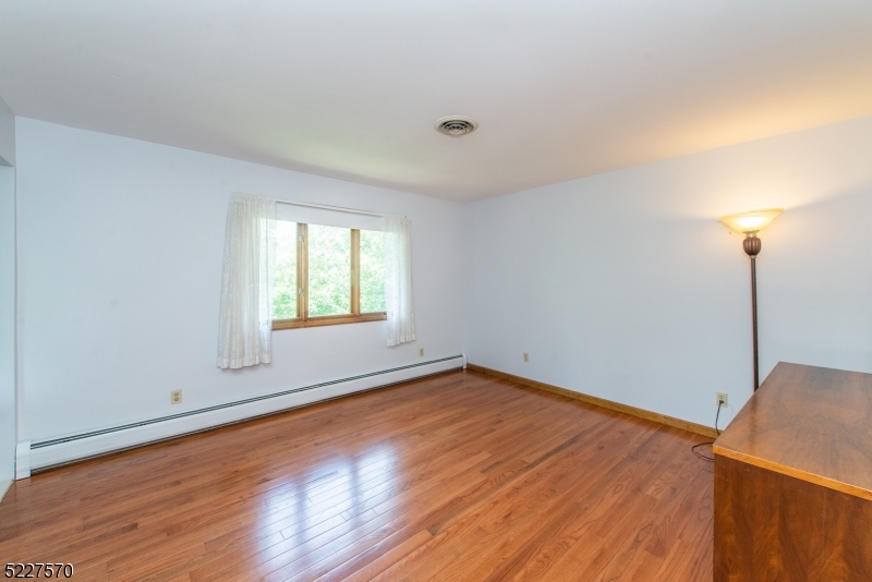 Erskine Lake - Residential