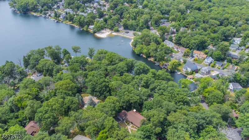 Erskine Lake - Residential