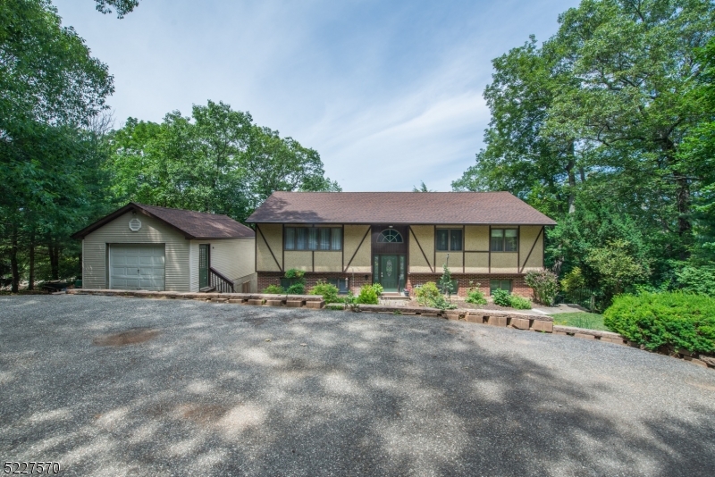Erskine Lake - Residential