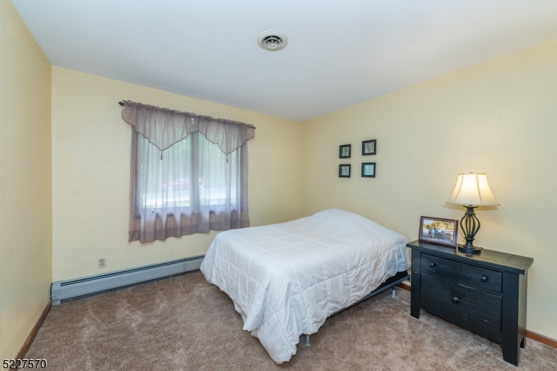 Erskine Lake - Residential