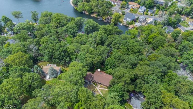 Erskine Lake - Residential