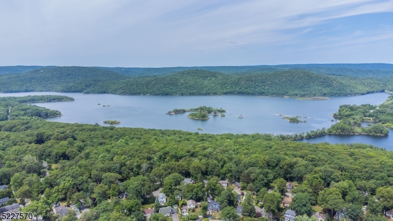 Erskine Lake - Residential