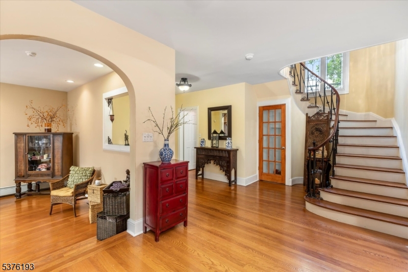 Manor Section - Residential