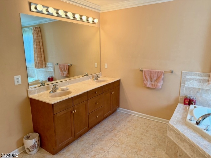 The Legends Of Monroe - Residential