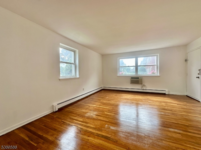 Manor Condos - Residential Lease