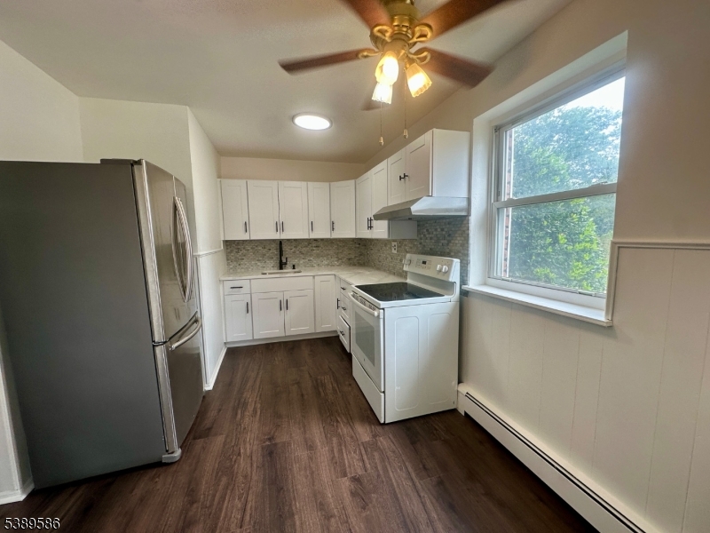 Manor Condos - Residential Lease