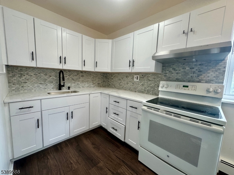 Manor Condos - Residential Lease