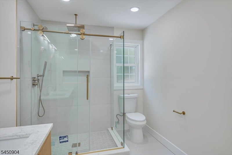 300 E Chestnut Ave, Metuchen Boro, NJ, 08840, USA, 5 Bedrooms Bedrooms, ,4 BathroomsBathrooms,Residential,Active,300 E Chestnut Ave,4044337