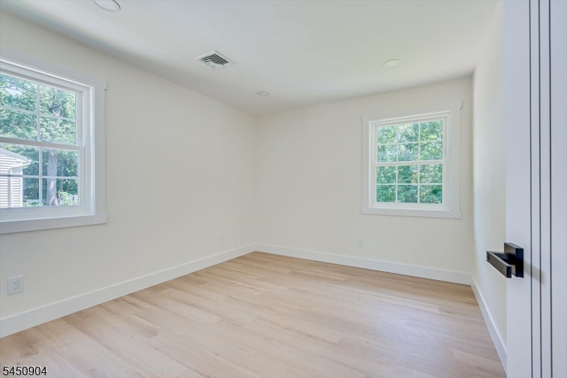 300 E Chestnut Ave, Metuchen Boro, NJ, 08840, USA, 5 Bedrooms Bedrooms, ,4 BathroomsBathrooms,Residential,Active,300 E Chestnut Ave,4044337