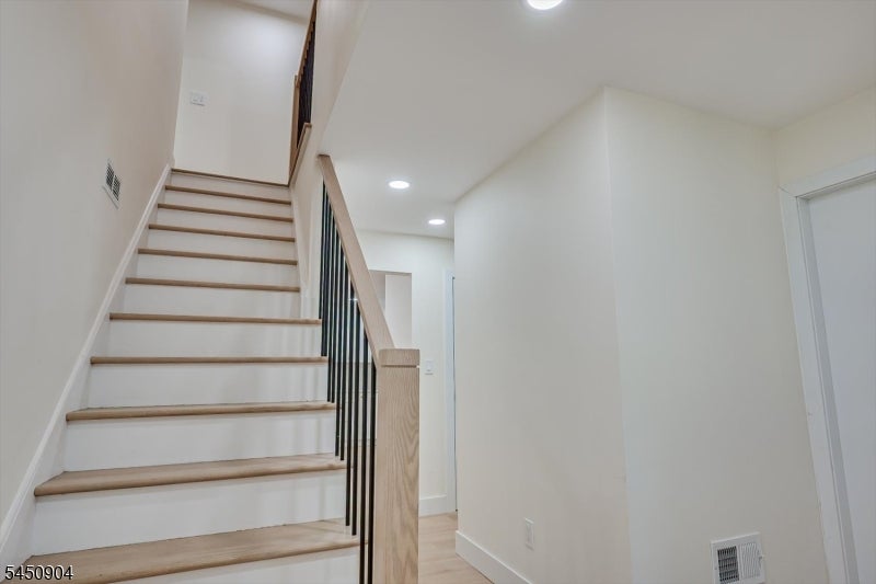 300 E Chestnut Ave, Metuchen Boro, NJ, 08840, USA, 5 Bedrooms Bedrooms, ,4 BathroomsBathrooms,Residential,Active,300 E Chestnut Ave,4044337
