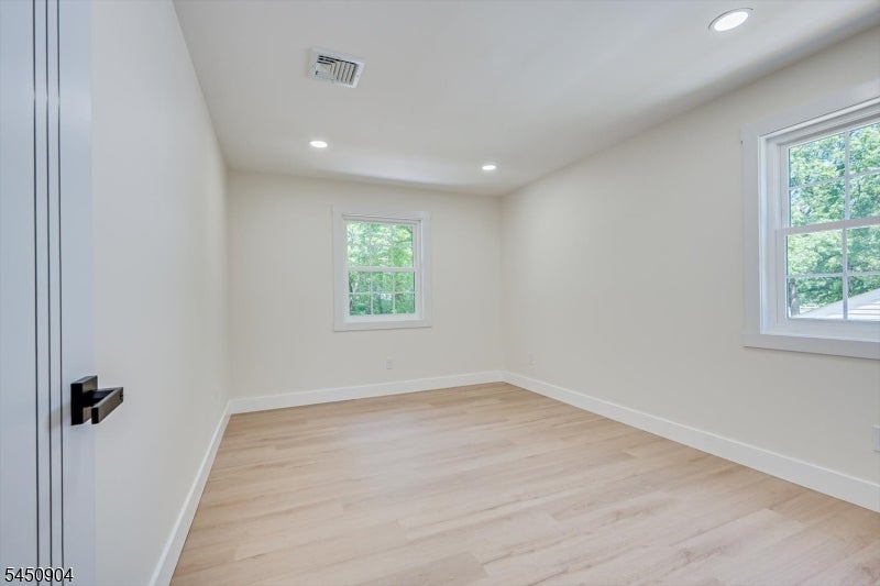 300 E Chestnut Ave, Metuchen Boro, NJ, 08840, USA, 5 Bedrooms Bedrooms, ,4 BathroomsBathrooms,Residential,Active,300 E Chestnut Ave,4044337