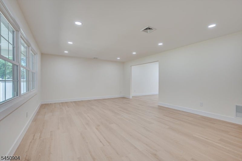 300 E Chestnut Ave, Metuchen Boro, NJ, 08840, USA, 5 Bedrooms Bedrooms, ,4 BathroomsBathrooms,Residential,Active,300 E Chestnut Ave,4044337