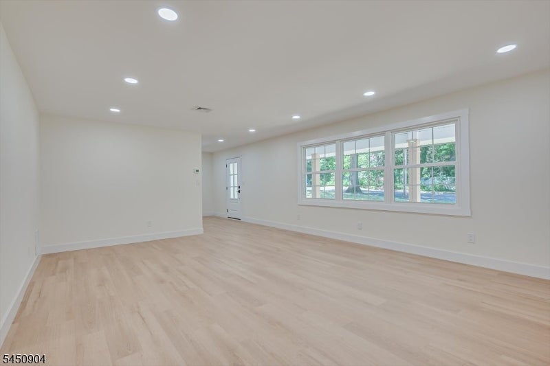 300 E Chestnut Ave, Metuchen Boro, NJ, 08840, USA, 5 Bedrooms Bedrooms, ,4 BathroomsBathrooms,Residential,Active,300 E Chestnut Ave,4044337