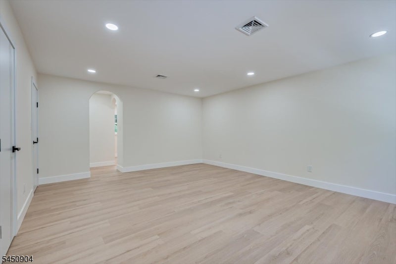 300 E Chestnut Ave, Metuchen Boro, NJ, 08840, USA, 5 Bedrooms Bedrooms, ,4 BathroomsBathrooms,Residential,Active,300 E Chestnut Ave,4044337