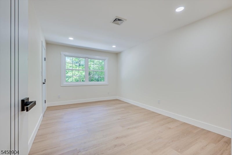 300 E Chestnut Ave, Metuchen Boro, NJ, 08840, USA, 5 Bedrooms Bedrooms, ,4 BathroomsBathrooms,Residential,Active,300 E Chestnut Ave,4044337