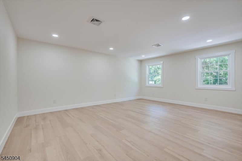 300 E Chestnut Ave, Metuchen Boro, NJ, 08840, USA, 5 Bedrooms Bedrooms, ,4 BathroomsBathrooms,Residential,Active,300 E Chestnut Ave,4044337