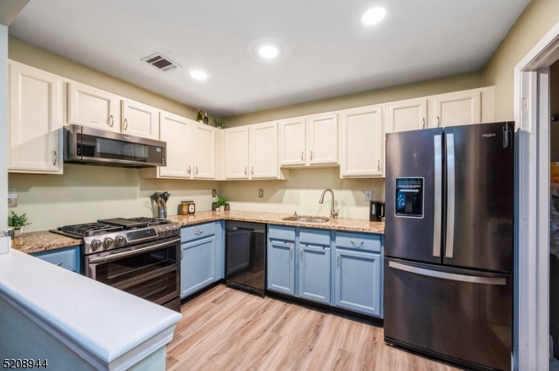 CAMBRIDGE HEIGHTS - Residential