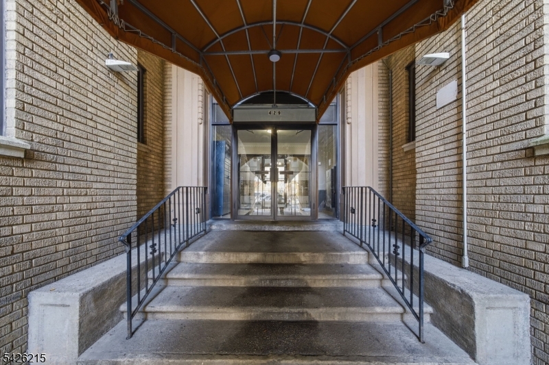 Journal Square - Residential
