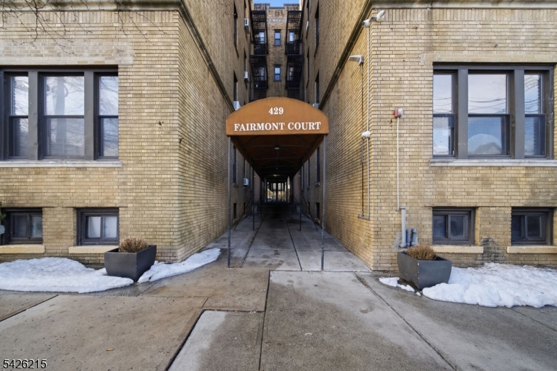 Journal Square - Residential