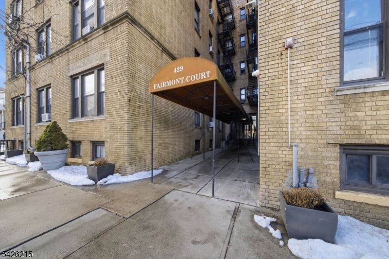 Journal Square - Residential