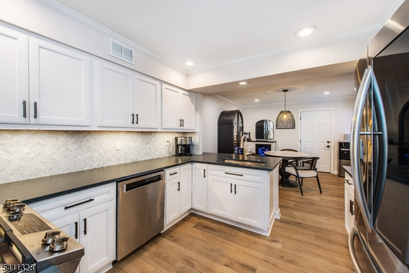 Stone Edge - Residential