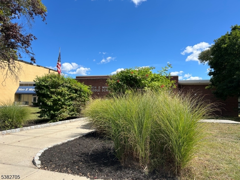 Watchung Estates - Residential