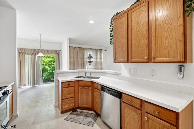 Montgomery Hills - Residential