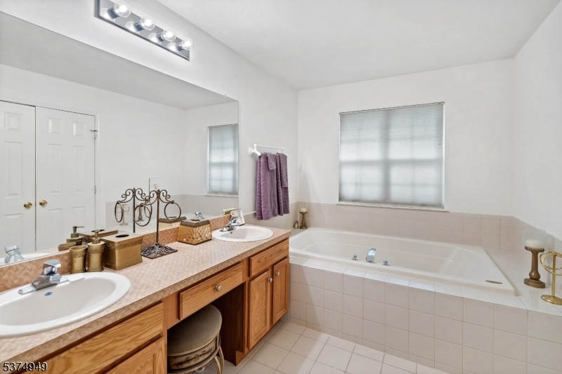 Montgomery Hills - Residential