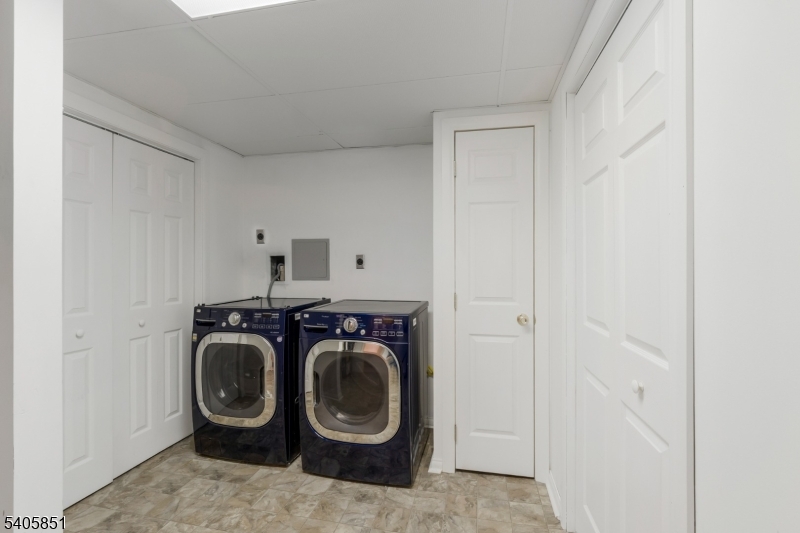 Stone Run 1 - Residential