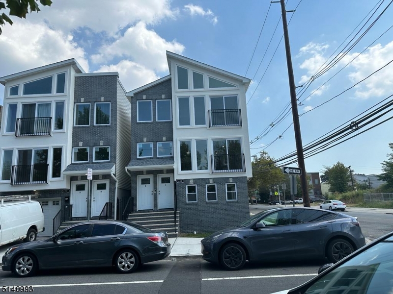 West Side Park - Residential Income