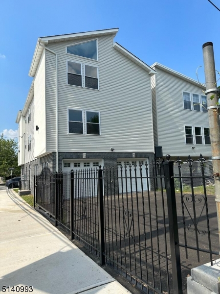 West Side Park - Residential Income