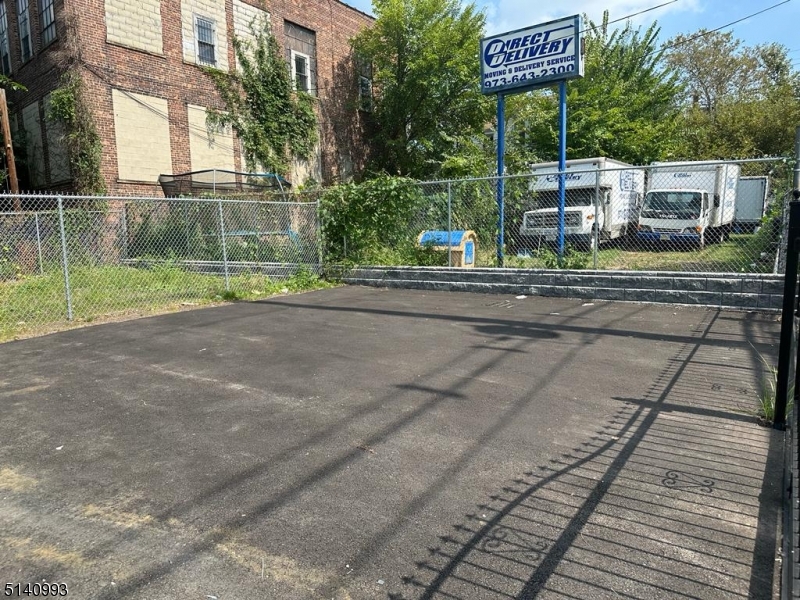 West Side Park - Residential Income