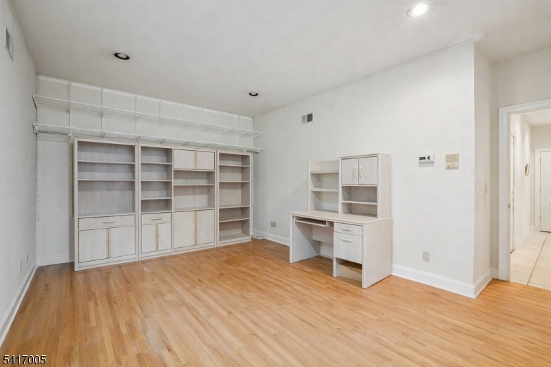 Vizcaya Estates - Residential