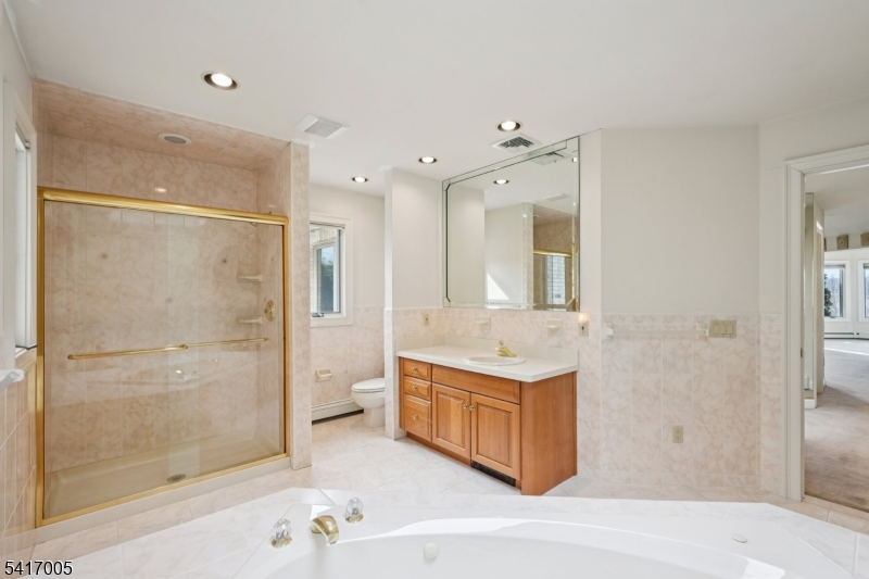 Vizcaya Estates - Residential