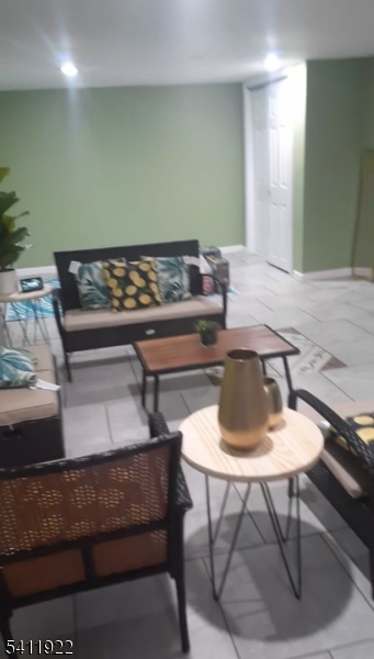 Clinton Hill - Residential Income