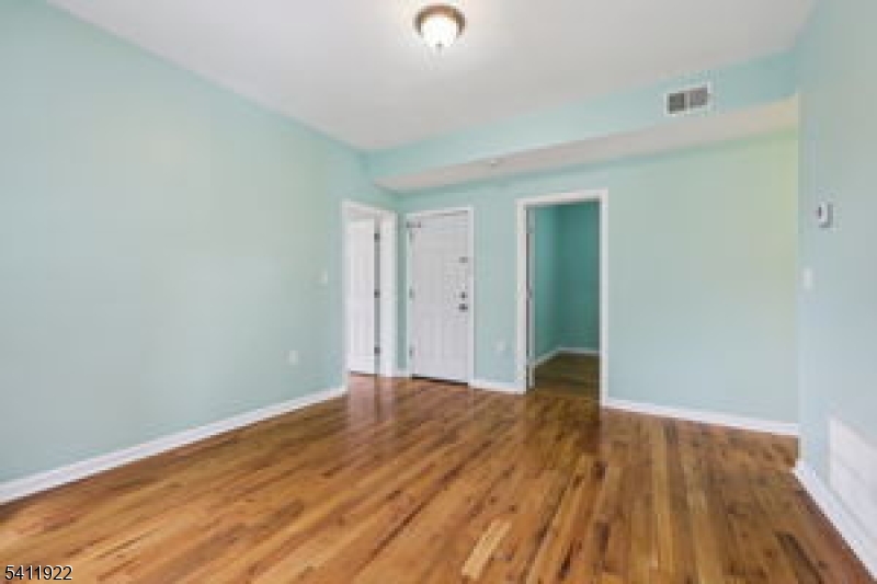 Clinton Hill - Residential Income