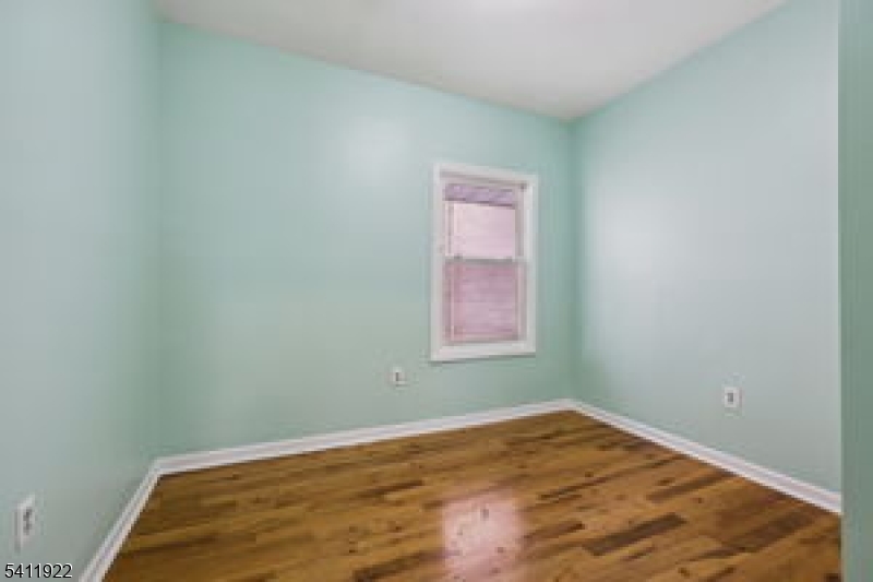 Clinton Hill - Residential Income