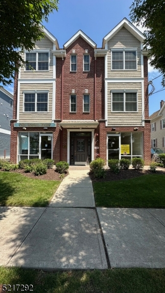 Downtown - Commercial Lease