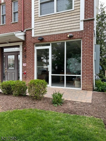 Downtown - Commercial Lease