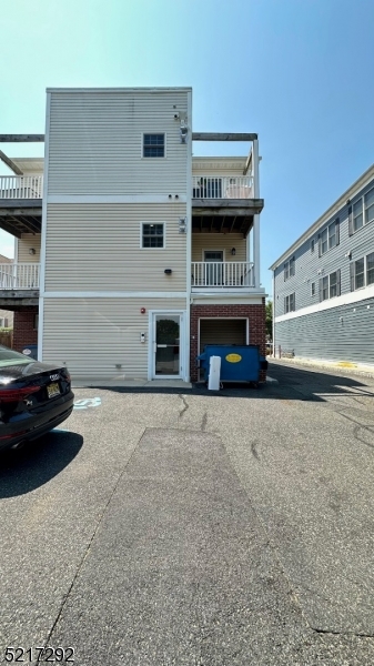 Downtown - Commercial Lease