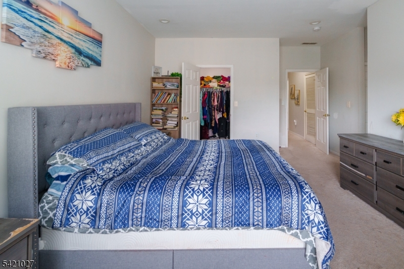 Hunting Meadow - Residential