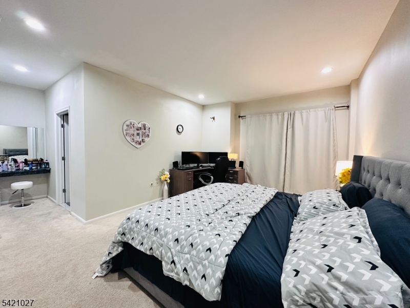 Hunting Meadow - Residential